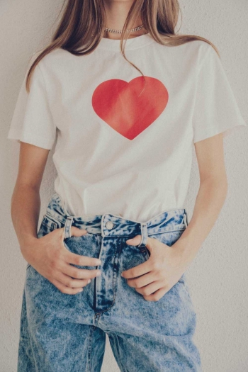 CAMISETA MAN RED HEART