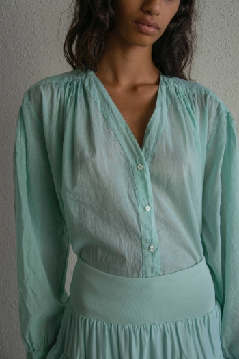 VINTAGE V-NECK SHIRT