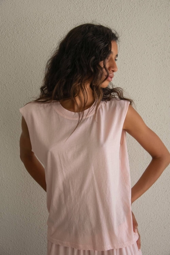 MAN SLEEVELESS T-SHIRT