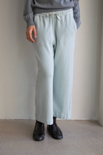 PANTALÓN JOGGER FELPA CAPRI...