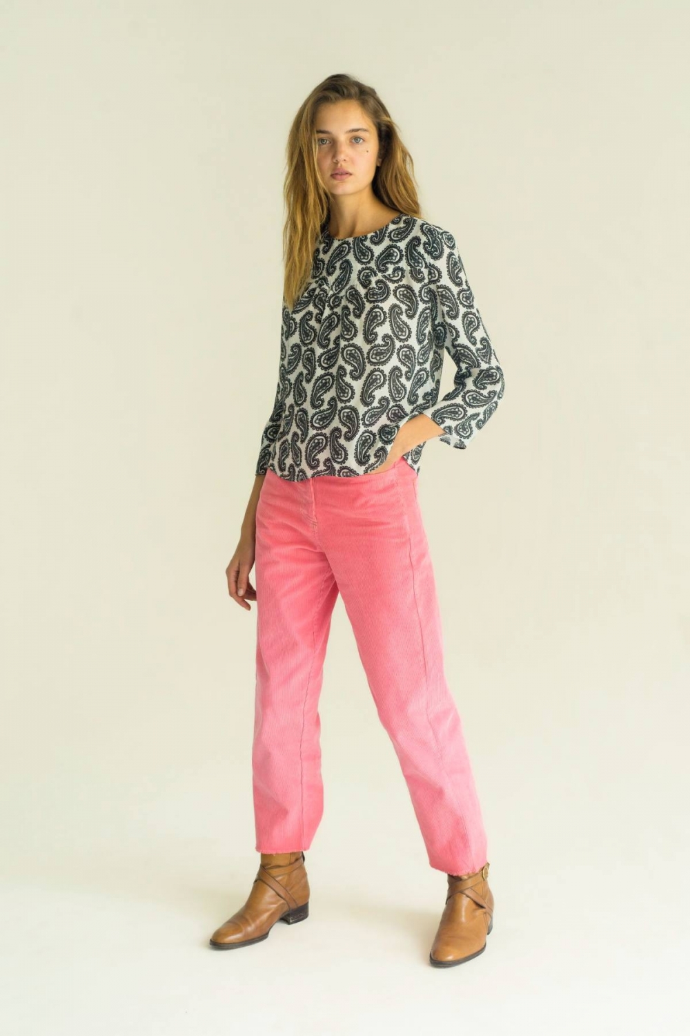 hot pink trousers